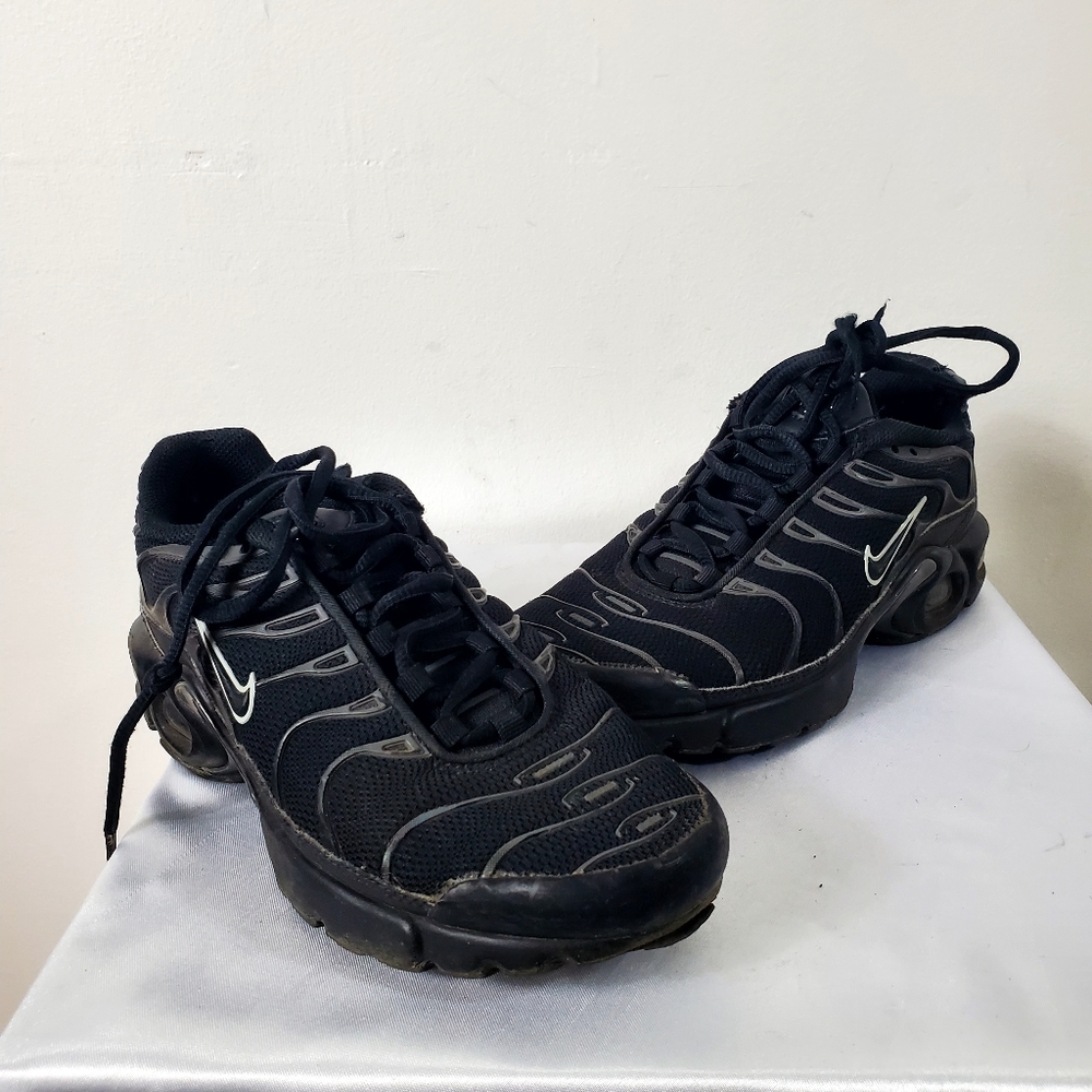 Nike air max plus TN “Black Pure Platinum”